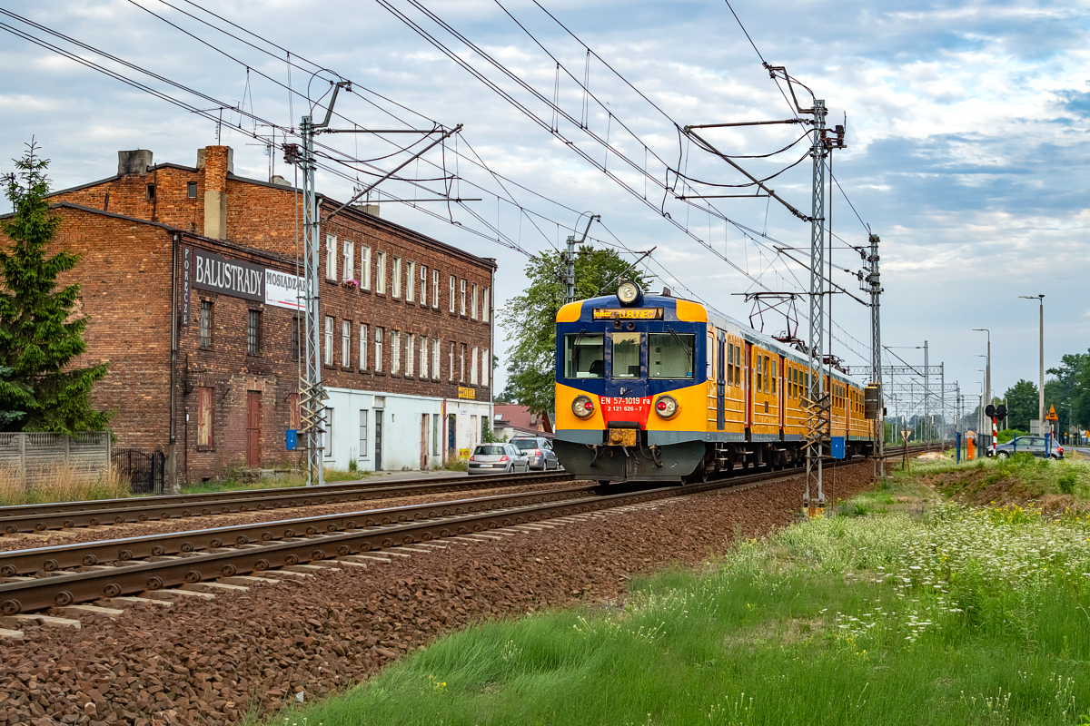 EN57-1019: Częstochowa Gnaszyn