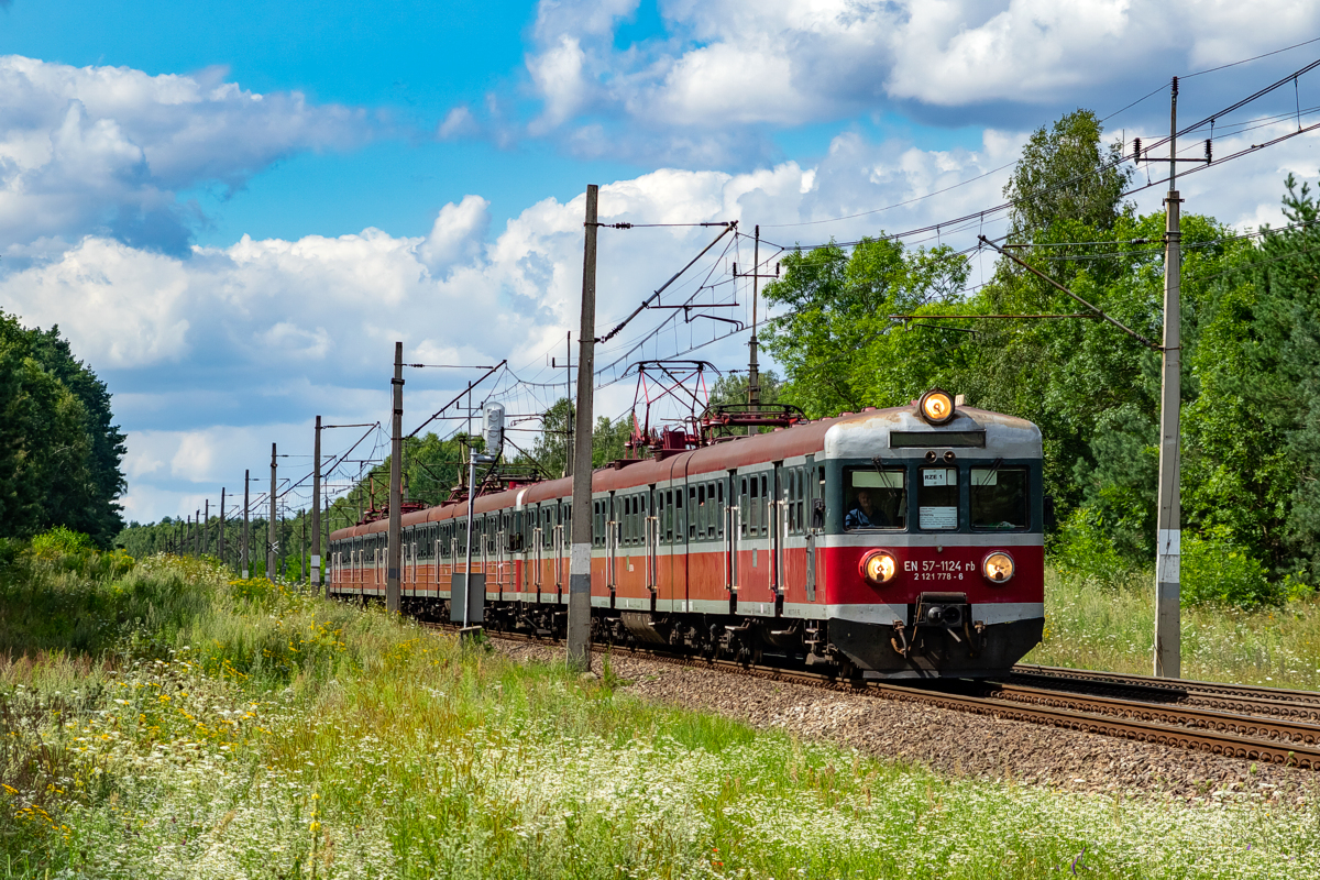 EN57-1124+894+1013: Jerzmanice Lubuskie - Gądków Wielki