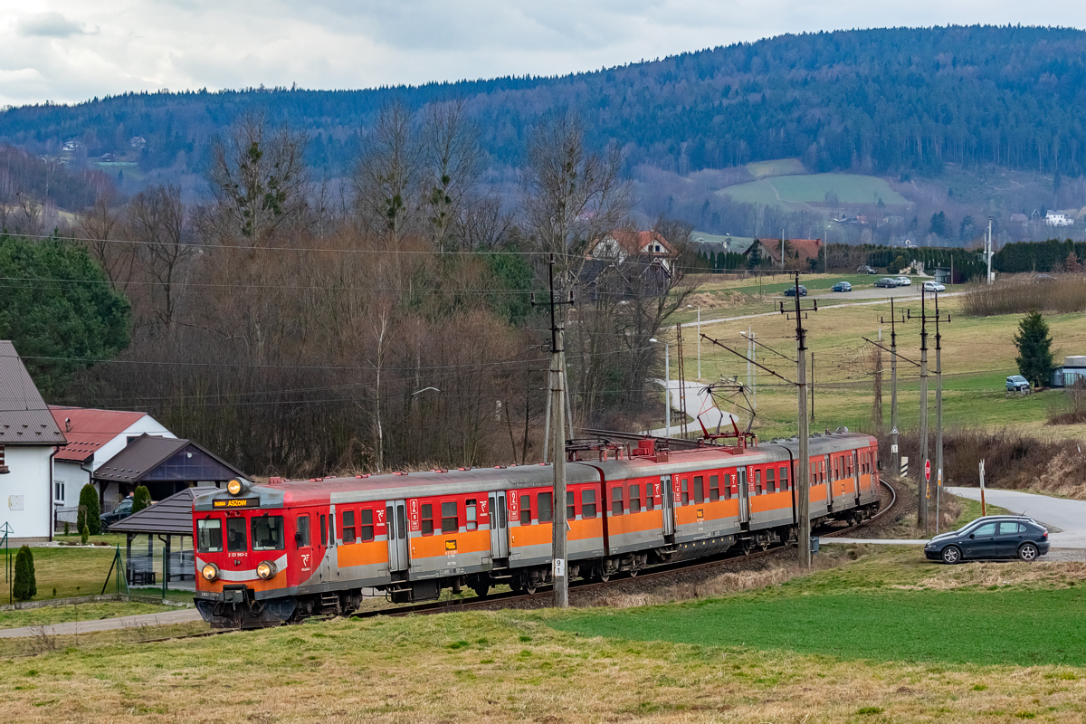 EN57-1281: Klecza Górna - Barwałd Średni