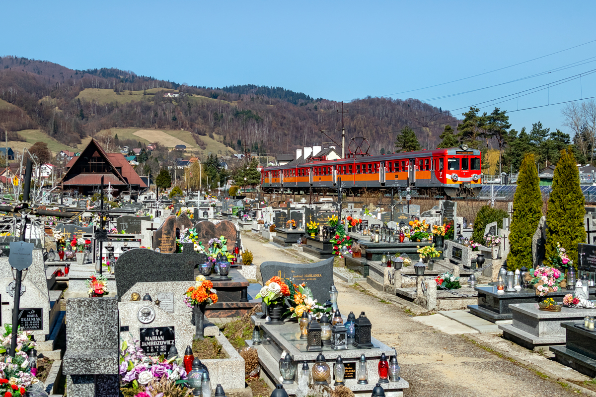 EN57-1328: Piwniczna-Zdrój - Młodów