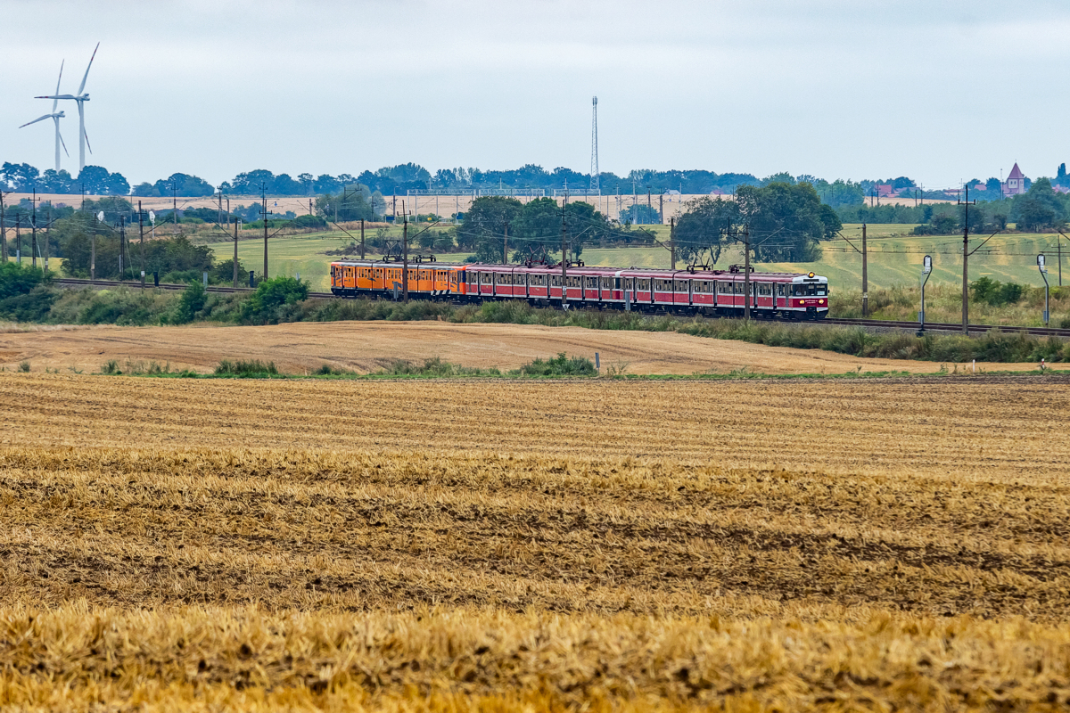 EN57-1330+1338+1317: Radów - Laski Lubuskie