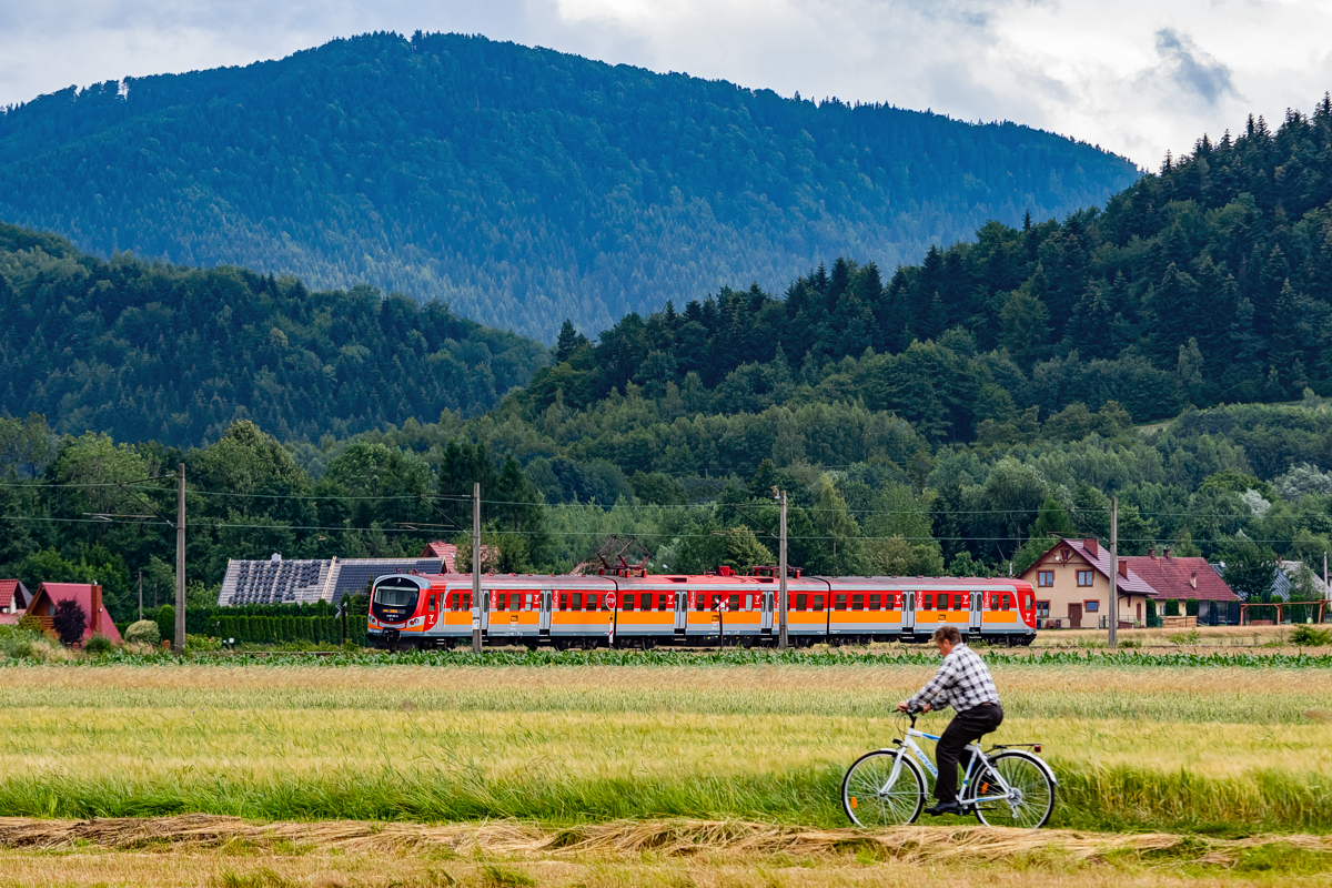 EN57-2013: Chocznia Górna - Inwałd