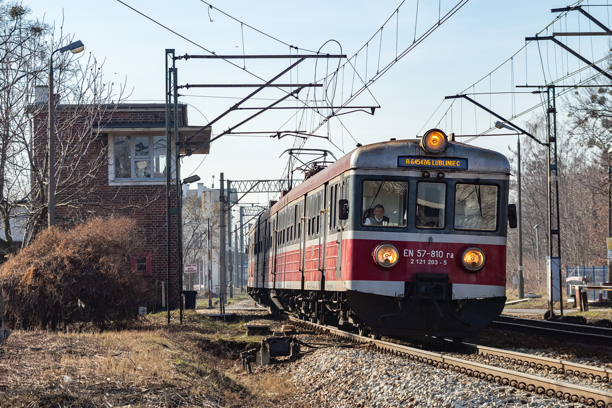 EN57-810: Wrocław Psie Pole