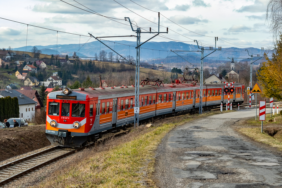 EN57-840: Stryszów - Stronie