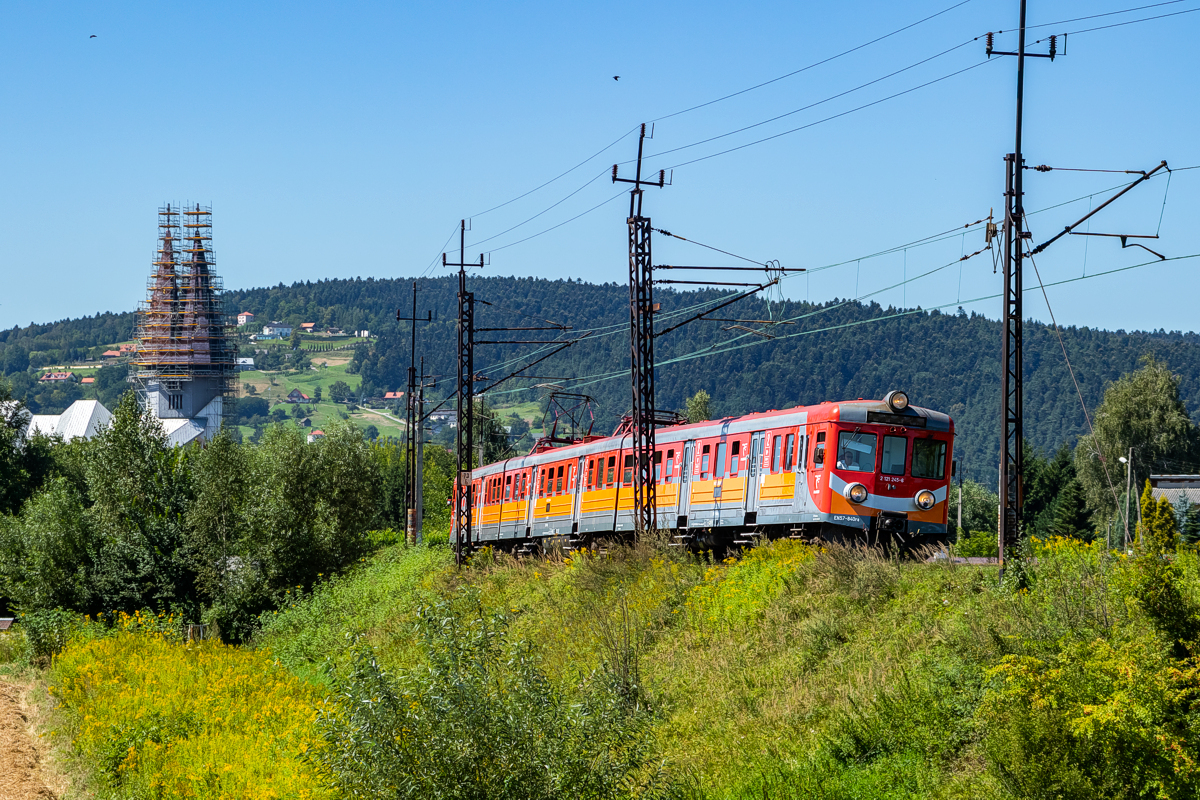 EN57-840: Nowy Sącz Chełmiec - Nowy Sącz Miasto