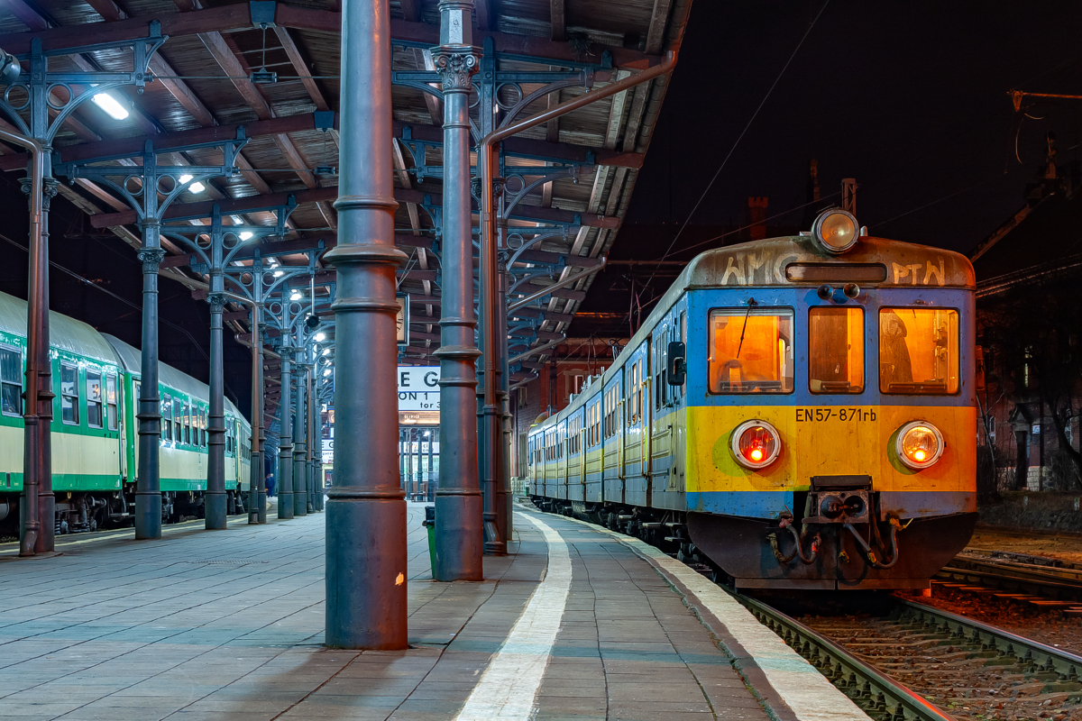 EN57-871: Opole Główne