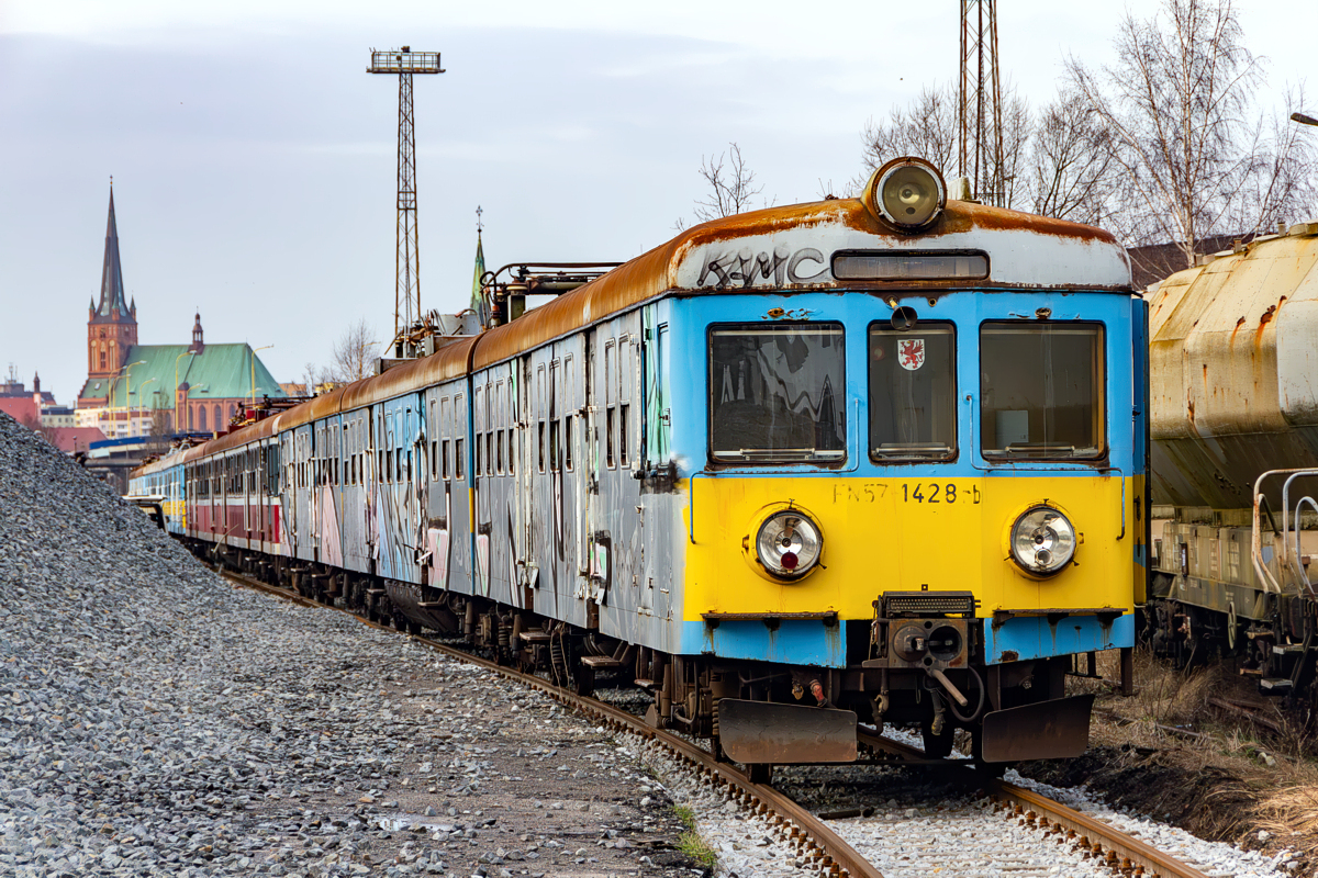 EN57-1428: Szczecin Port Centralny