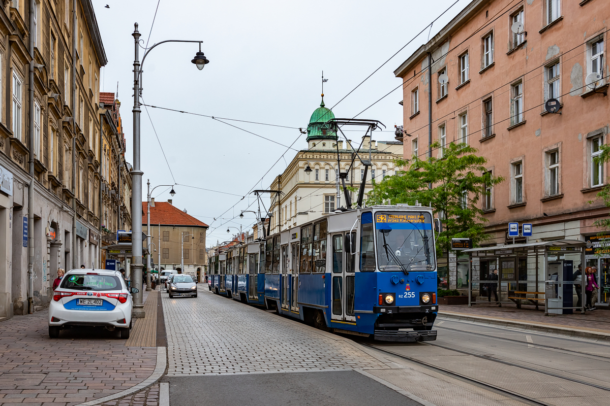 105Na #RZ255+RZ256+RZ257: Kraków, ul. Krakowska