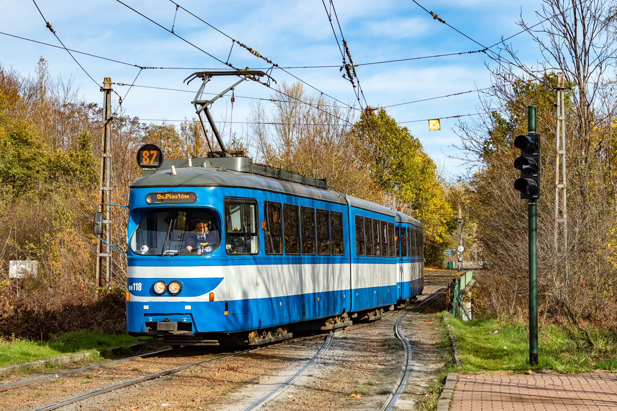 E1 #HW118+c3 #HB518: Kraków, przystanek Wiadukty