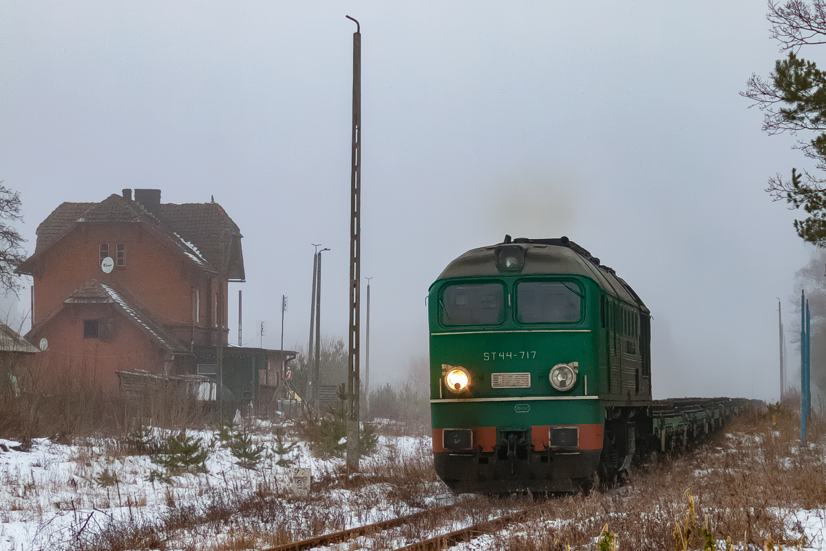 ST44-717: Osiek Drawski