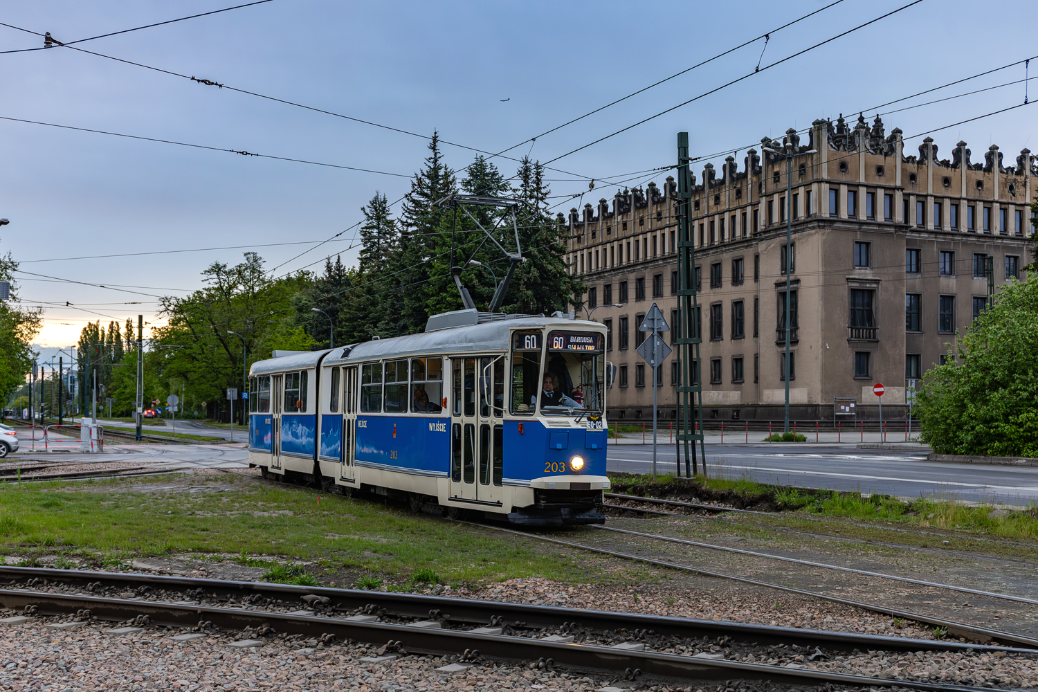 102N #203: Kraków, ul. Ujastek