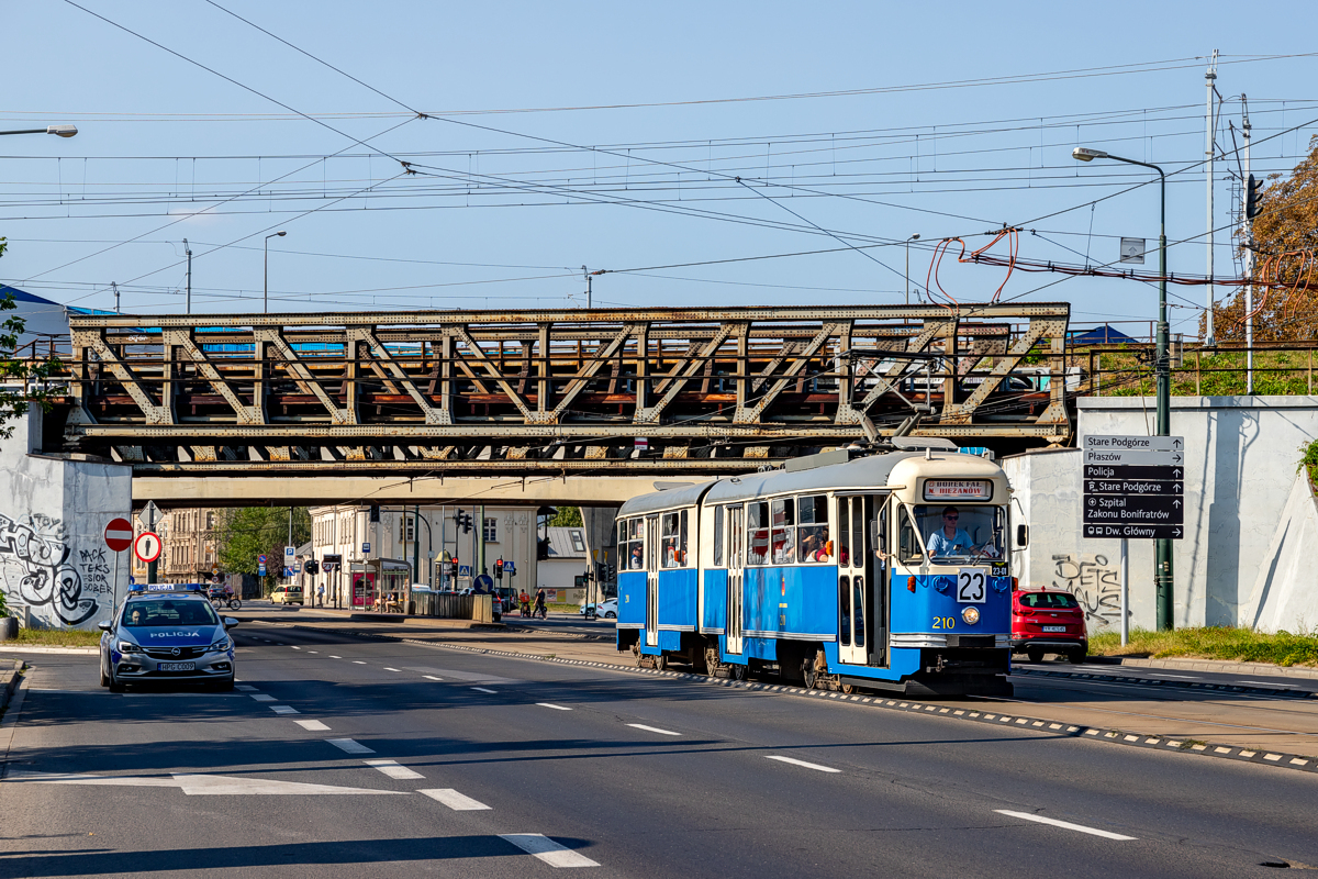 102Na #210: Kraków, ul. Wielicka