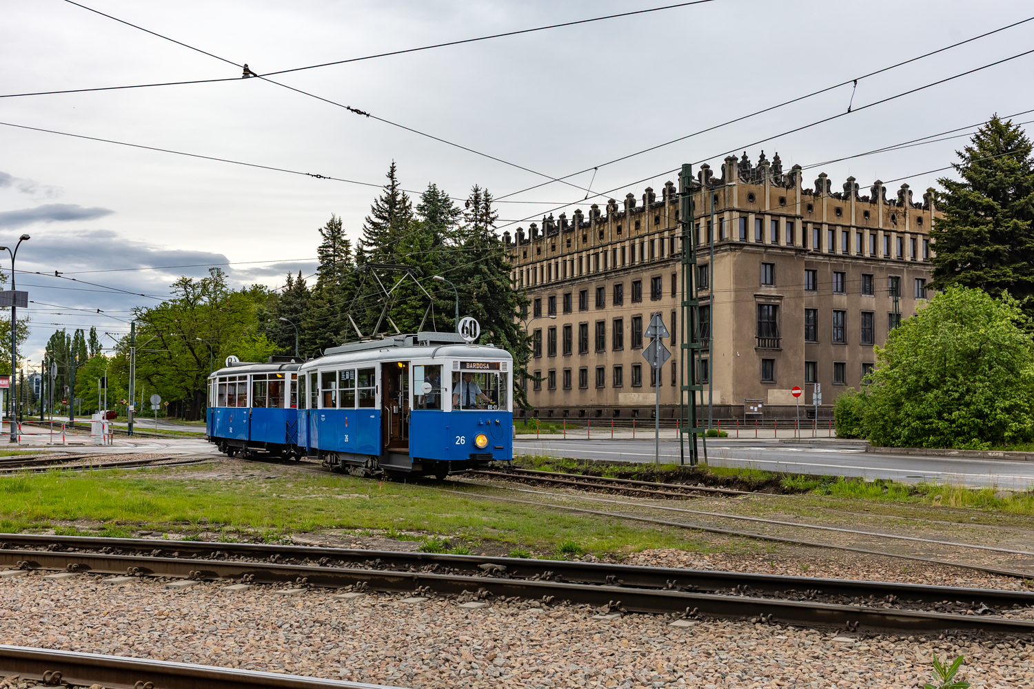 N #26+ND #502: Kraków, ul. Ujastek