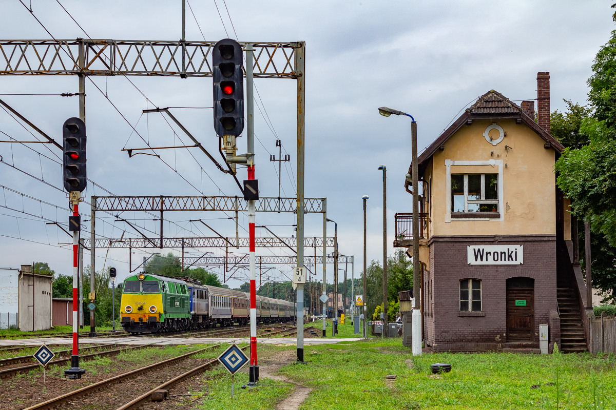 SU45-245+EP07-1002: Wronki