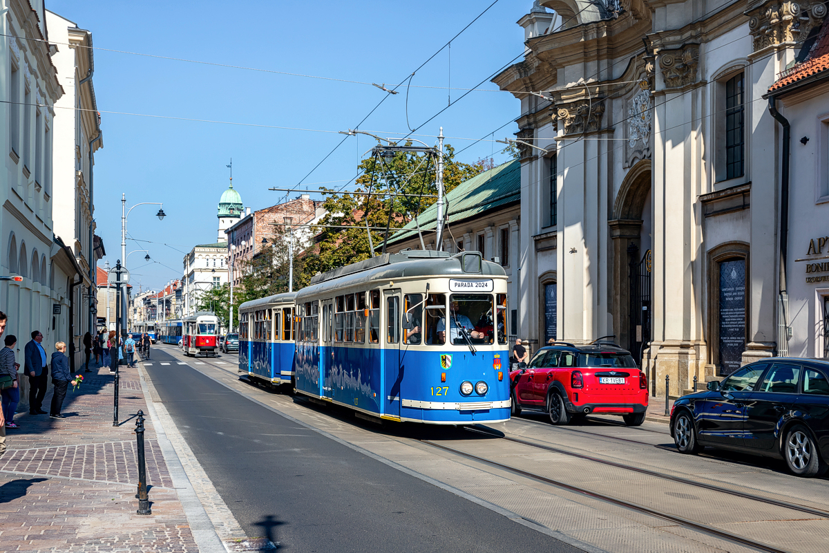 T4 #127+B4 #527: Kraków, ul. Krakowska