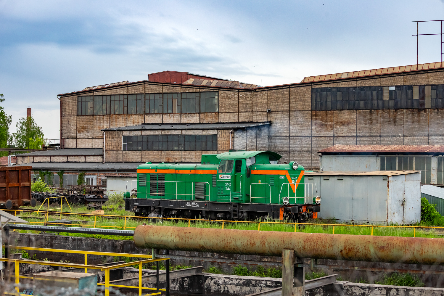 SM42-2587: Gliwice, Huta Łabędy