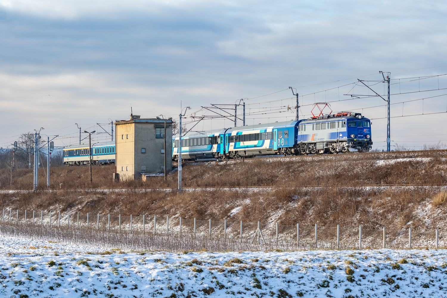 EU07-030: Podłęże