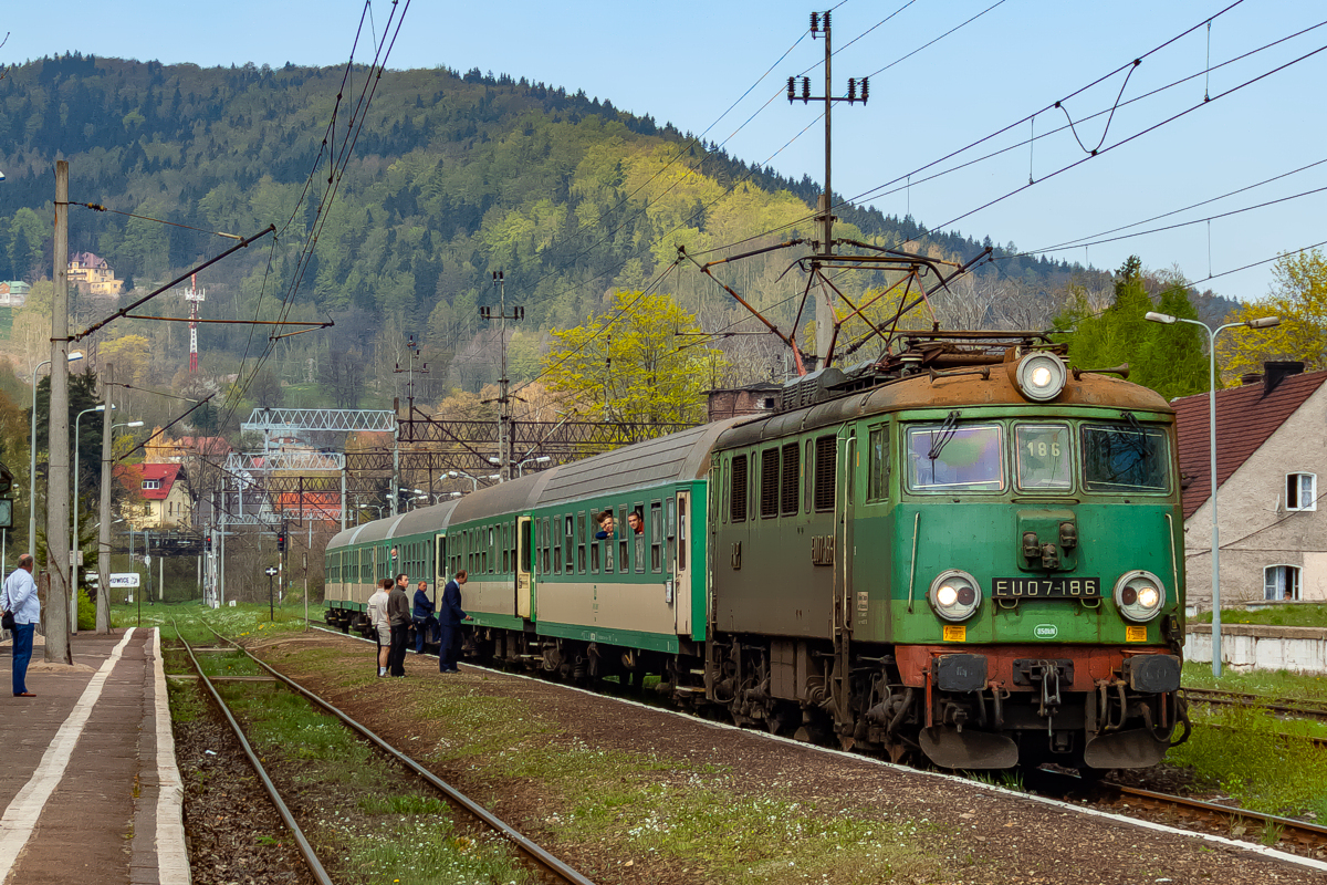 EU07-186: Piechowice