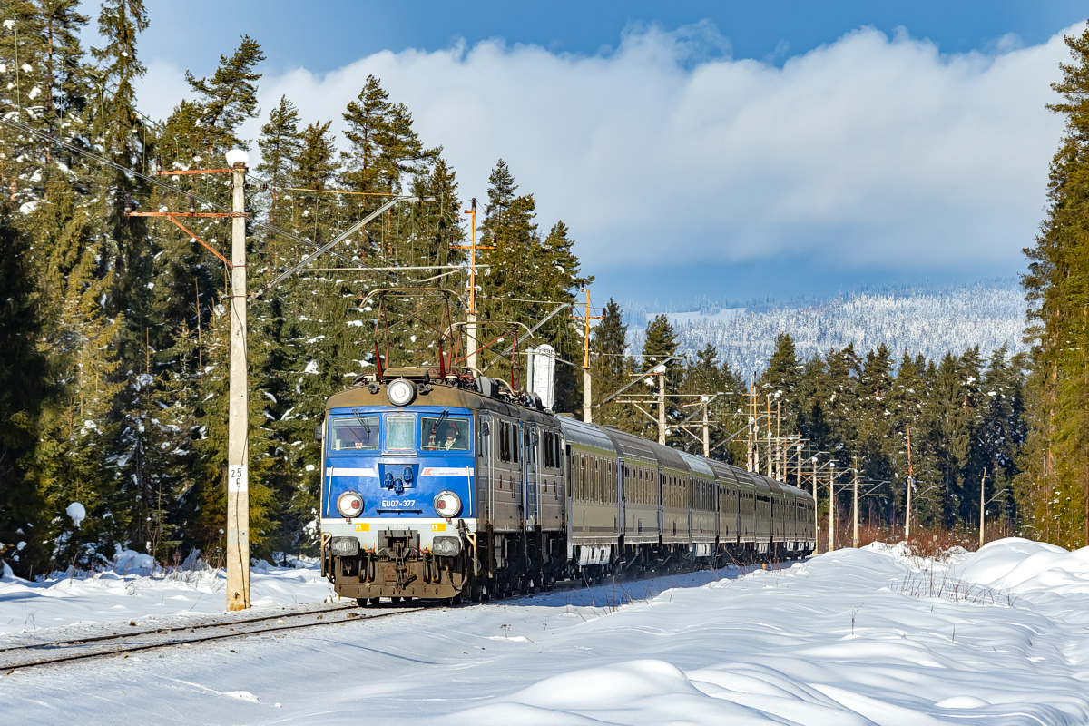 EU07-377+305: Nowy Targ - Szaflary