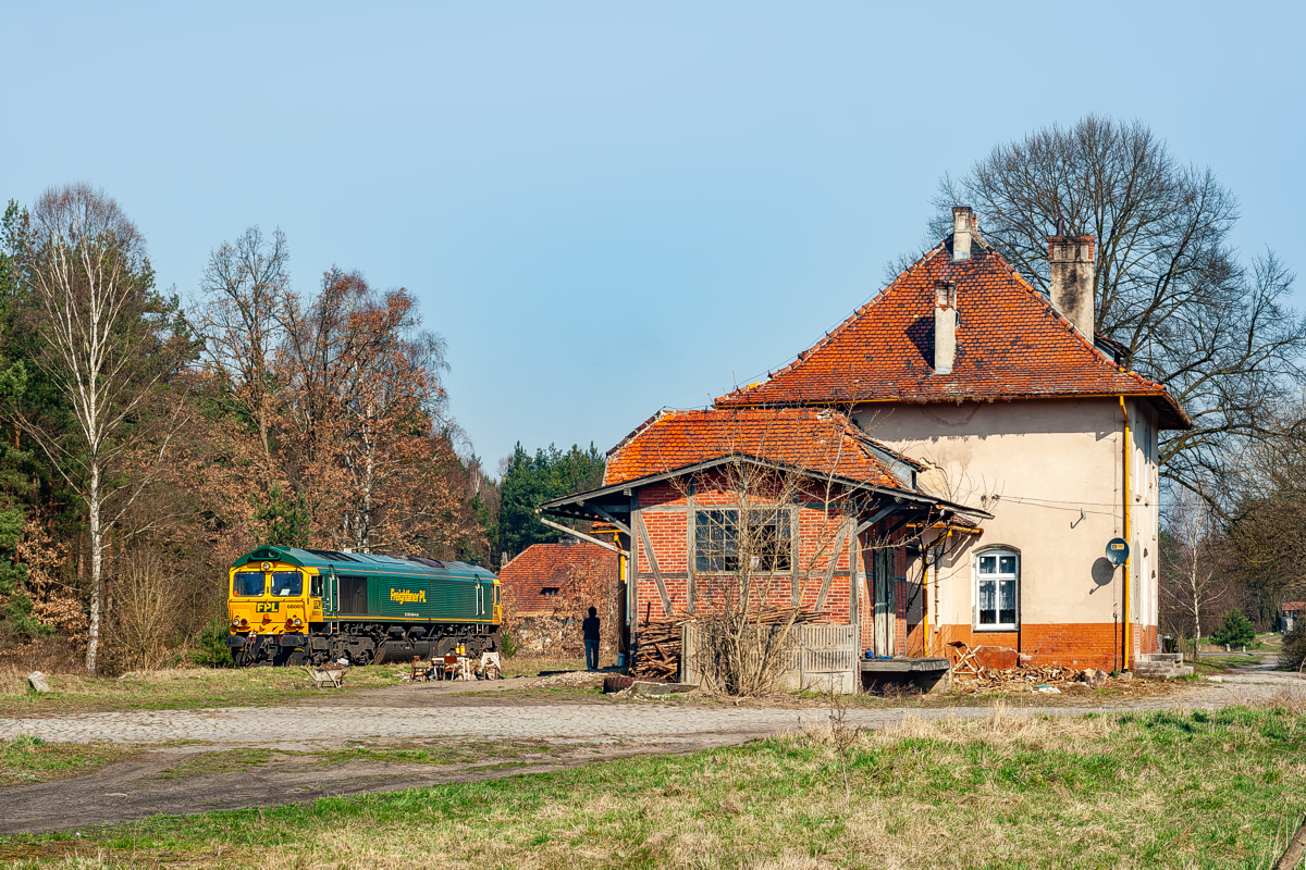 JT42CWRM-001: Ściechów