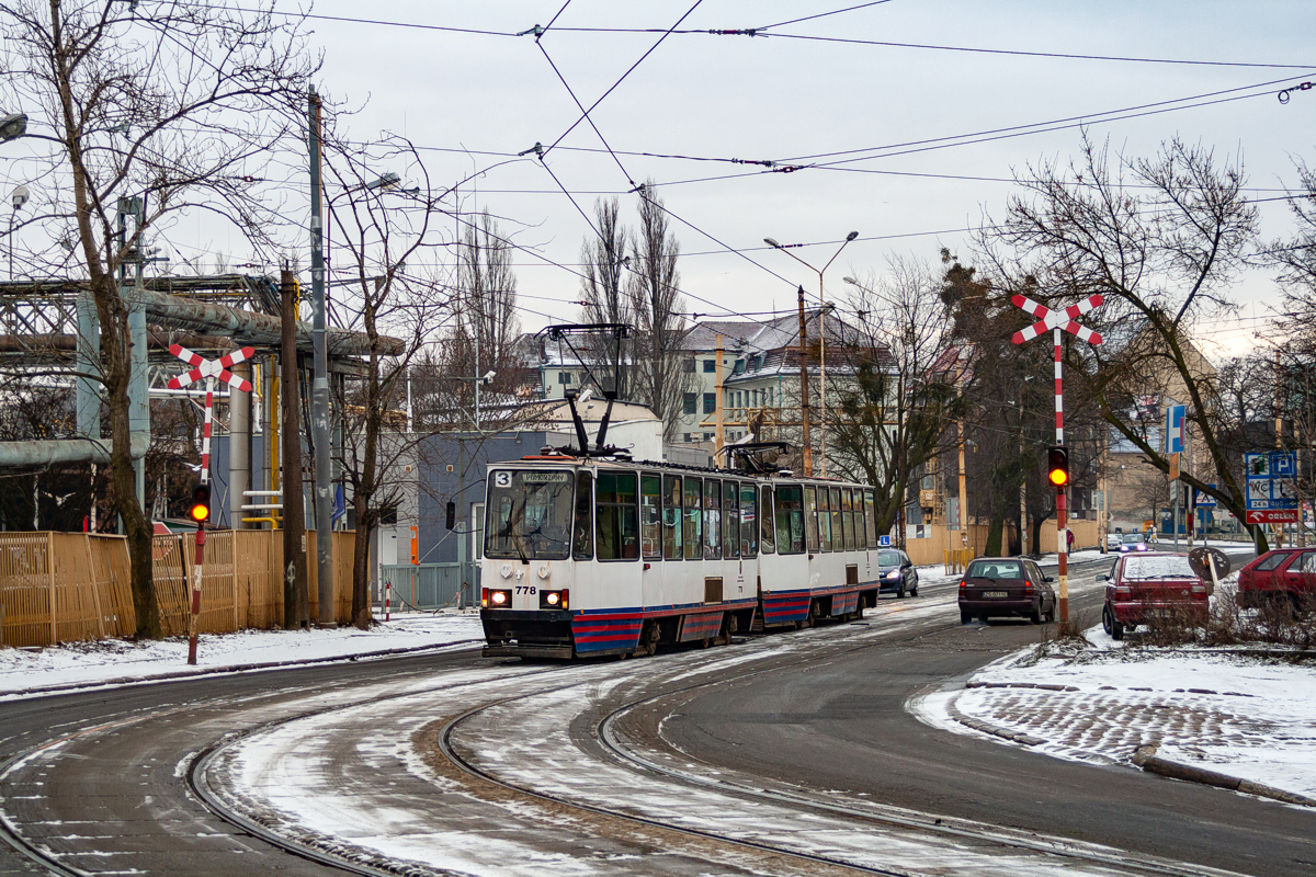 105Na #778+777: Szczecin, ul. Nocznickiego 