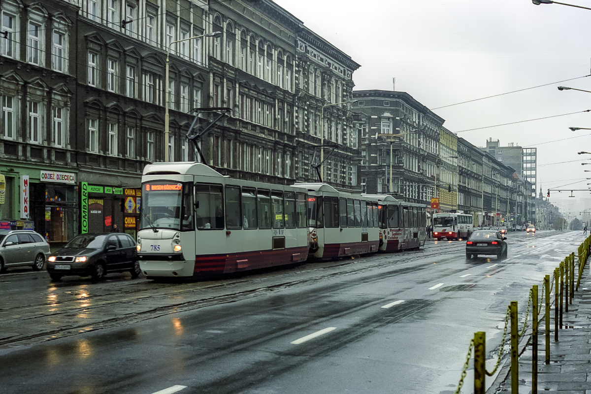 105N2k/2000 #785+786+784: Szczecin, ul. Krzywoustego