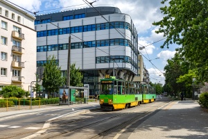 105Na+105NaD #298+299: Poznań, przystanek Łąkowa