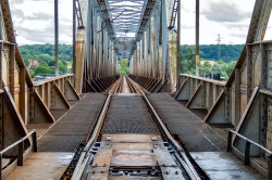 Zwodzony most kolejowy na Regalicy