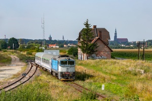 754 025: Świdnica Miasto - Krzyżowa